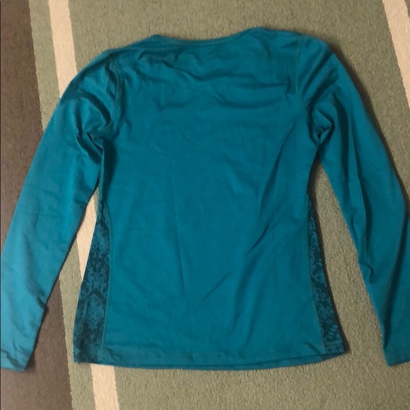 EUC Athleta top sz M - Picture 4 of 4